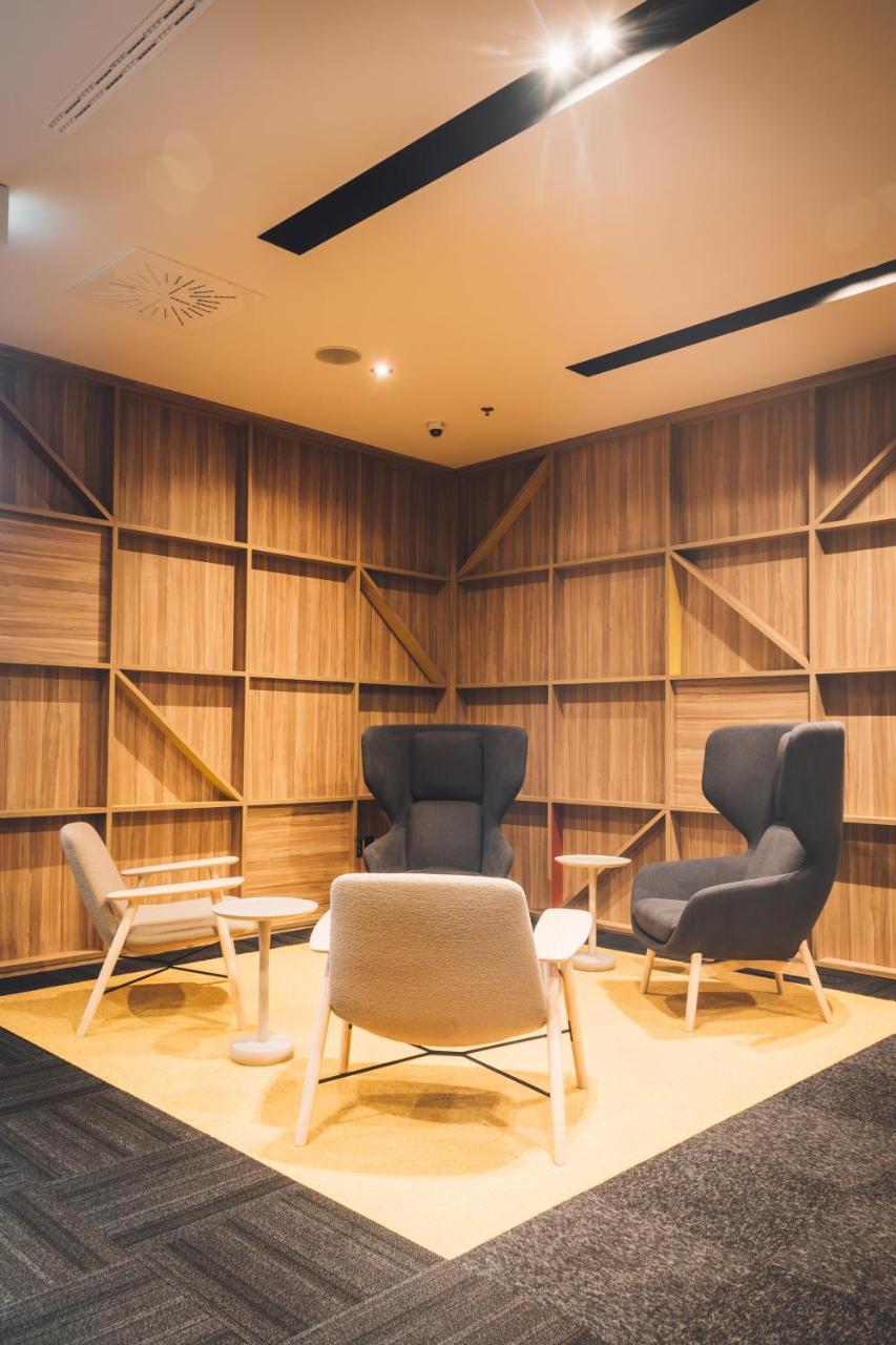 Alt Hotel Саскатун Экстерьер фото