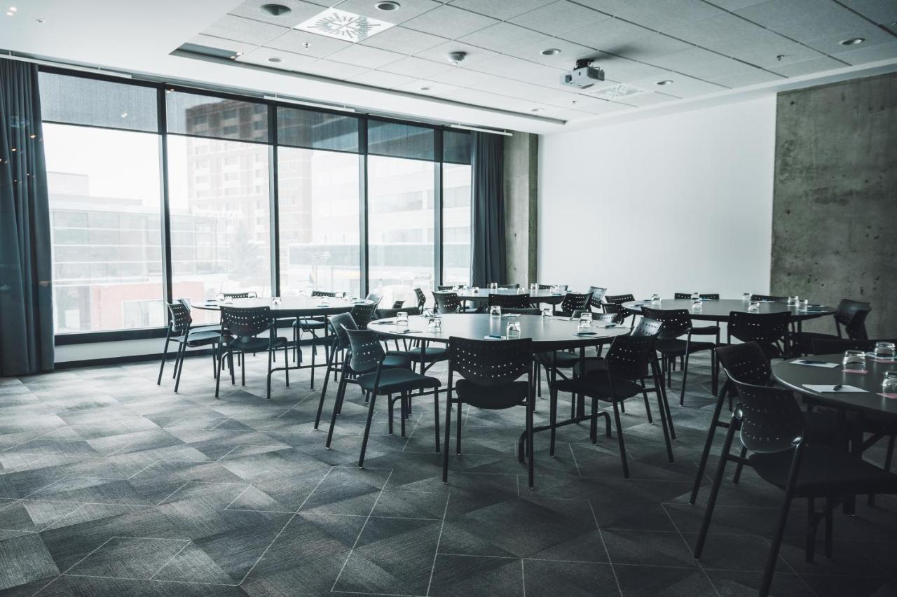 Alt Hotel Саскатун Экстерьер фото