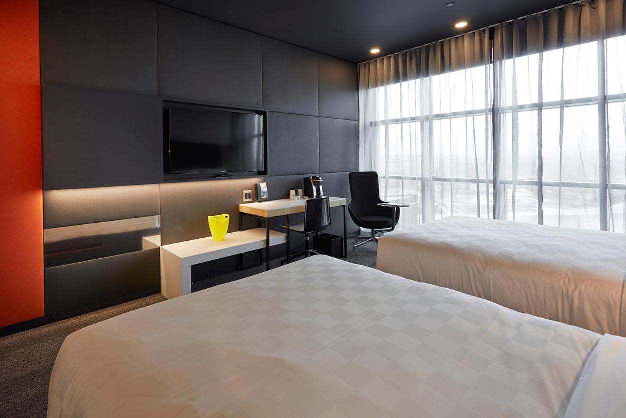 Alt Hotel Саскатун Экстерьер фото