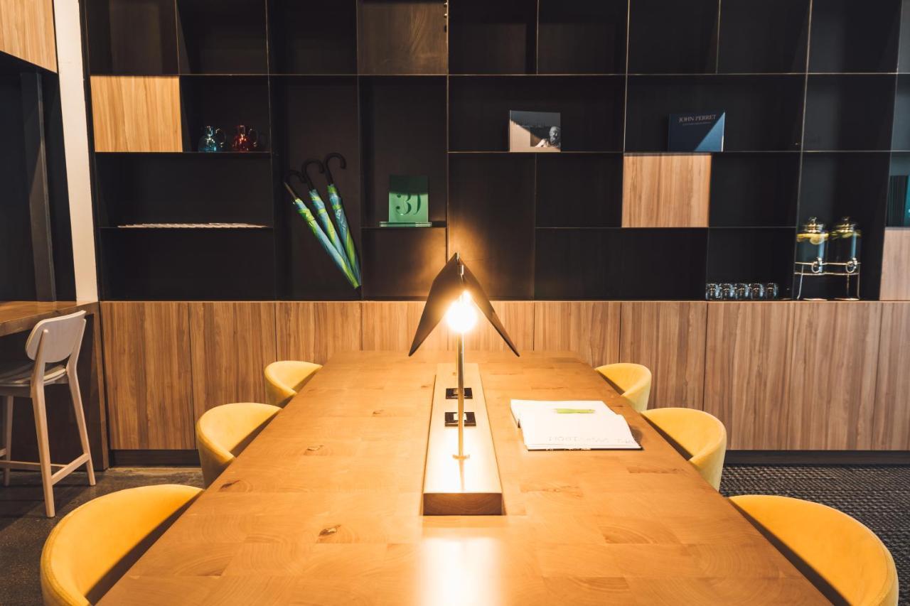 Alt Hotel Саскатун Экстерьер фото
