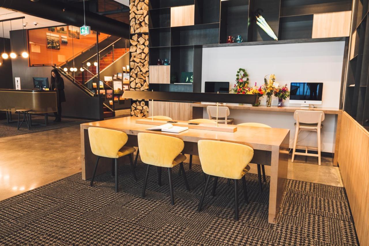 Alt Hotel Саскатун Экстерьер фото