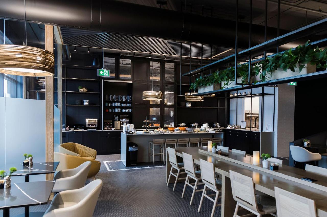 Alt Hotel Саскатун Экстерьер фото